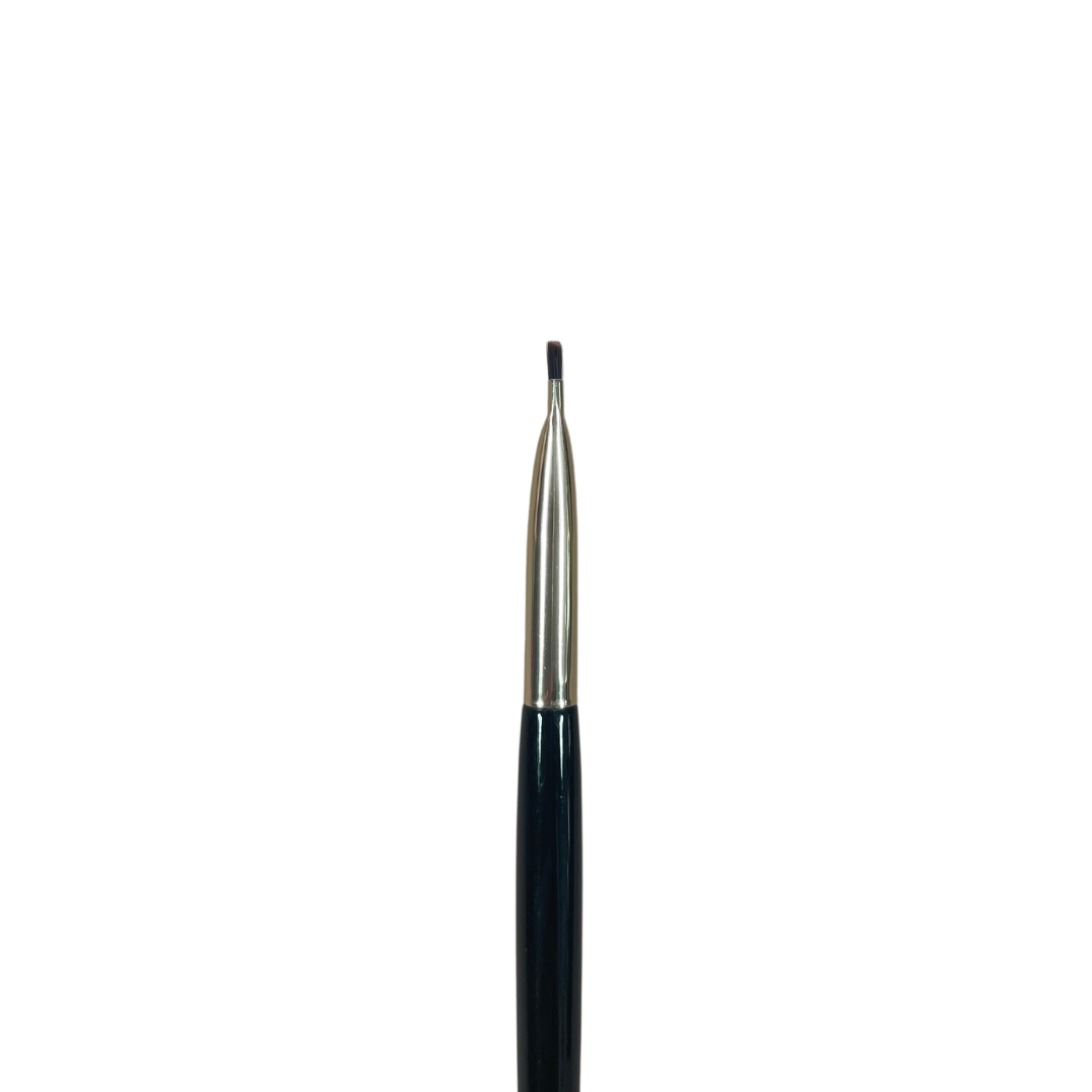 MC19 - Flat Angled Brush (Liner/Brows/Lips)