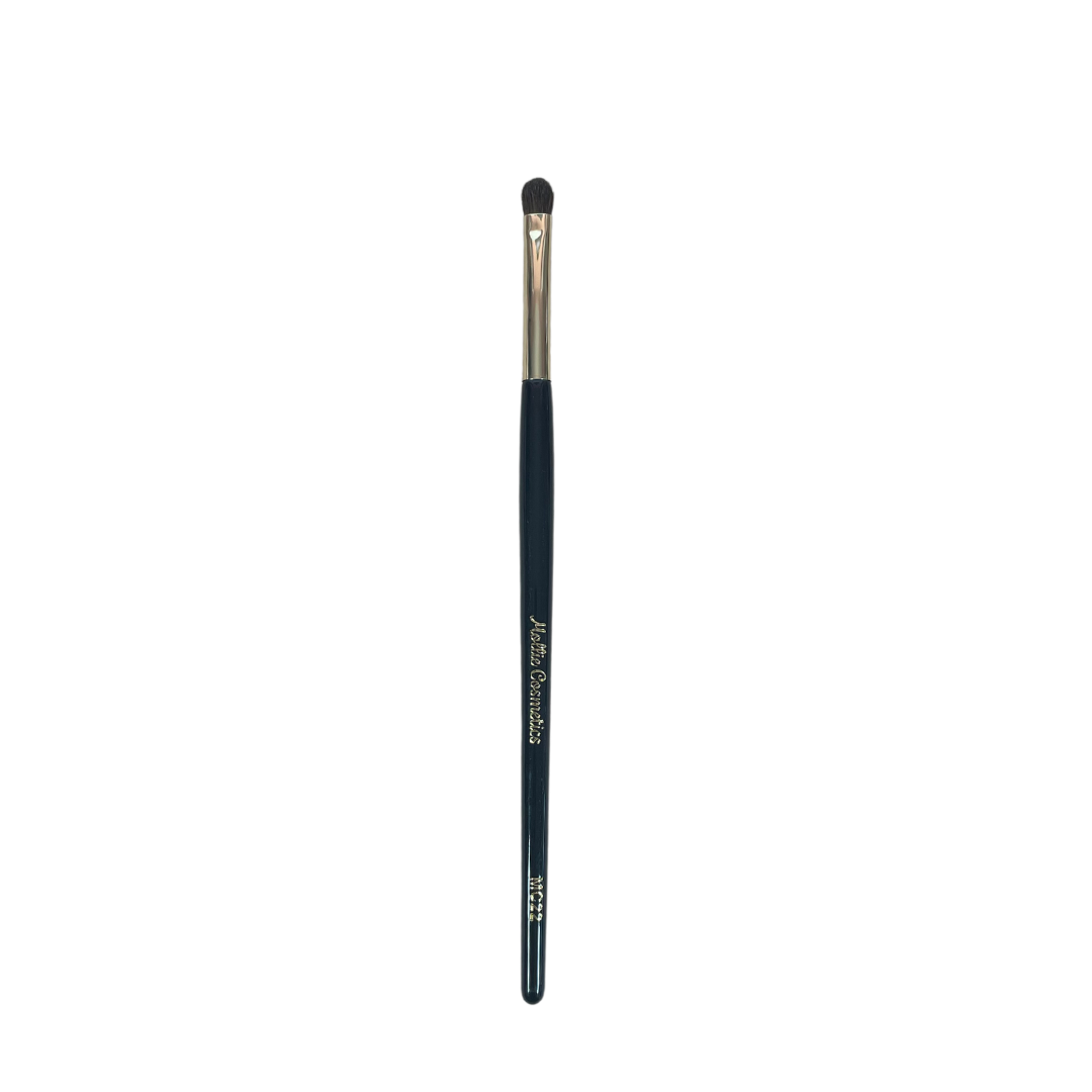 MC22 - Small Eyeshadow/Smudger Brush