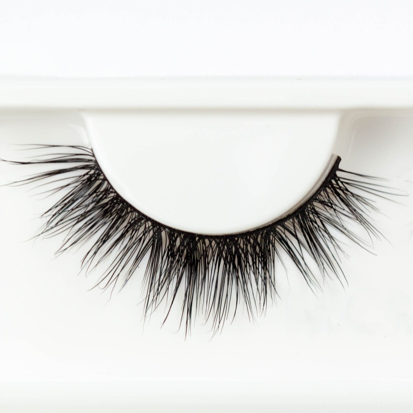 MCM28 Mink Eyelashes