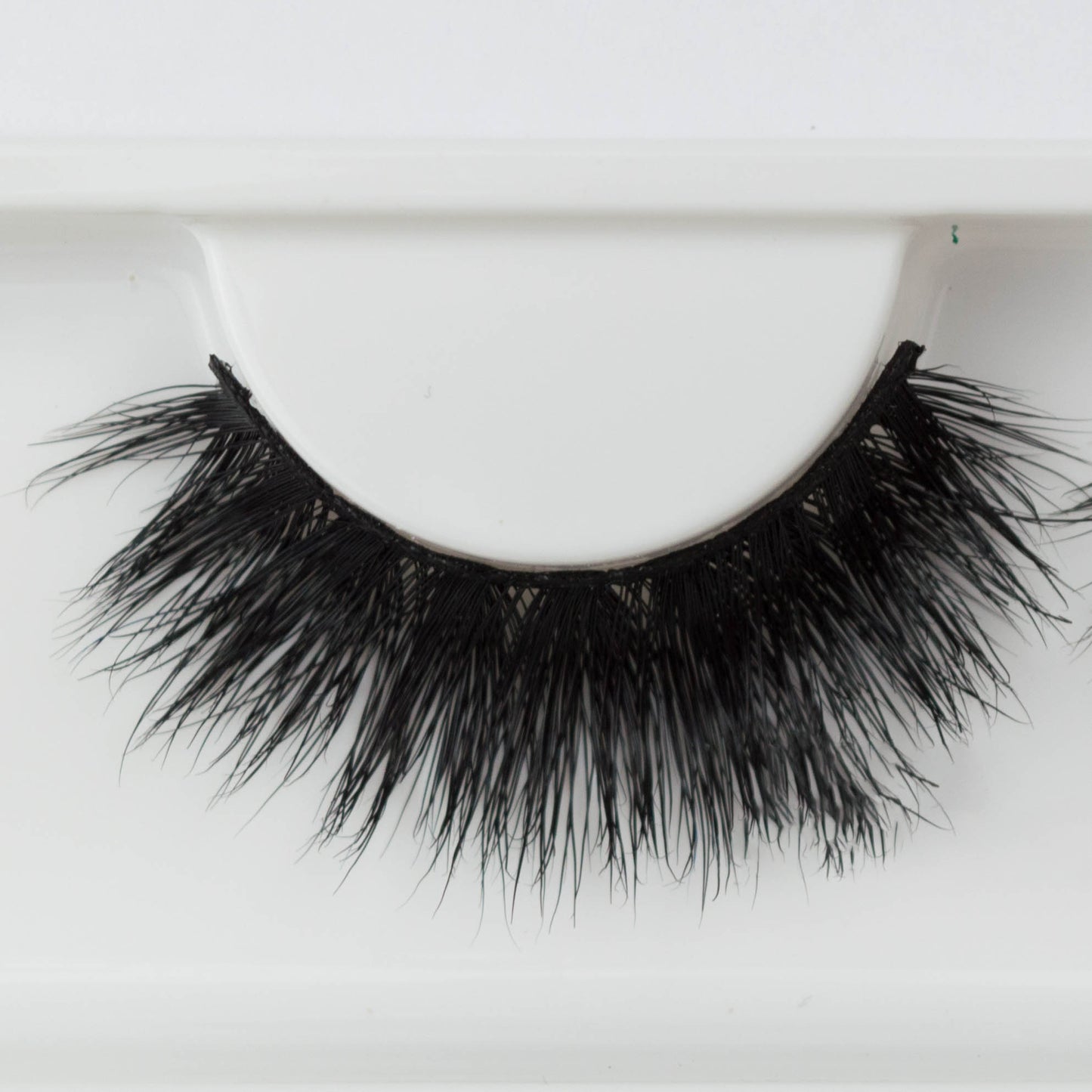 MCM24 Mink Eyelashes