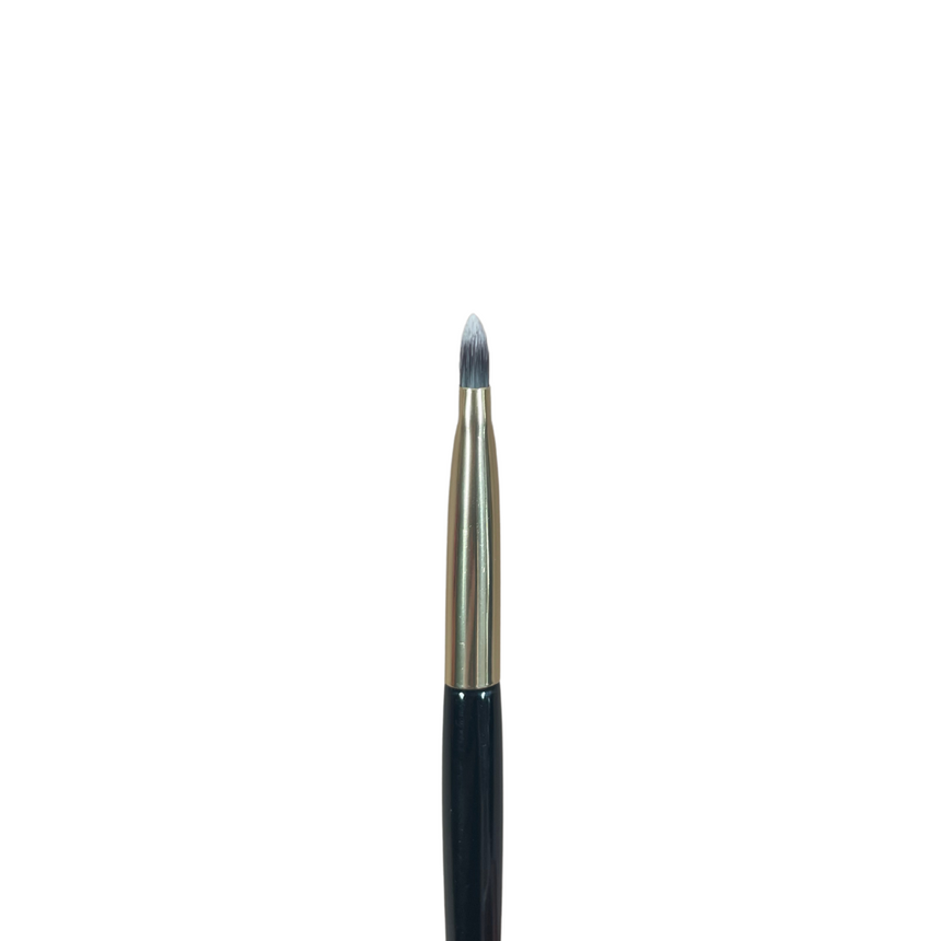 MC18 - Flat Eyeshadow Brush