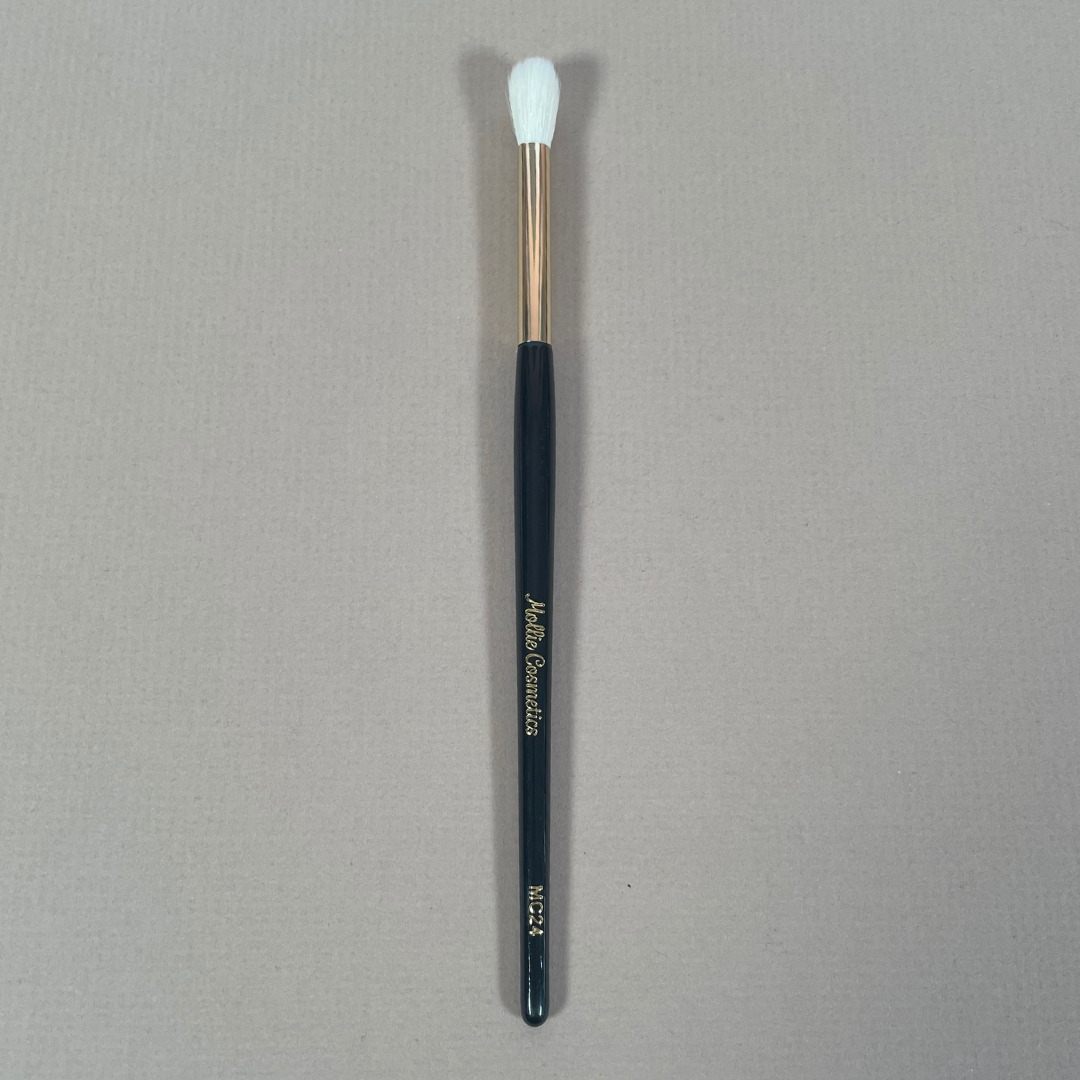 MC24 - Eyeshadow Blending Brush